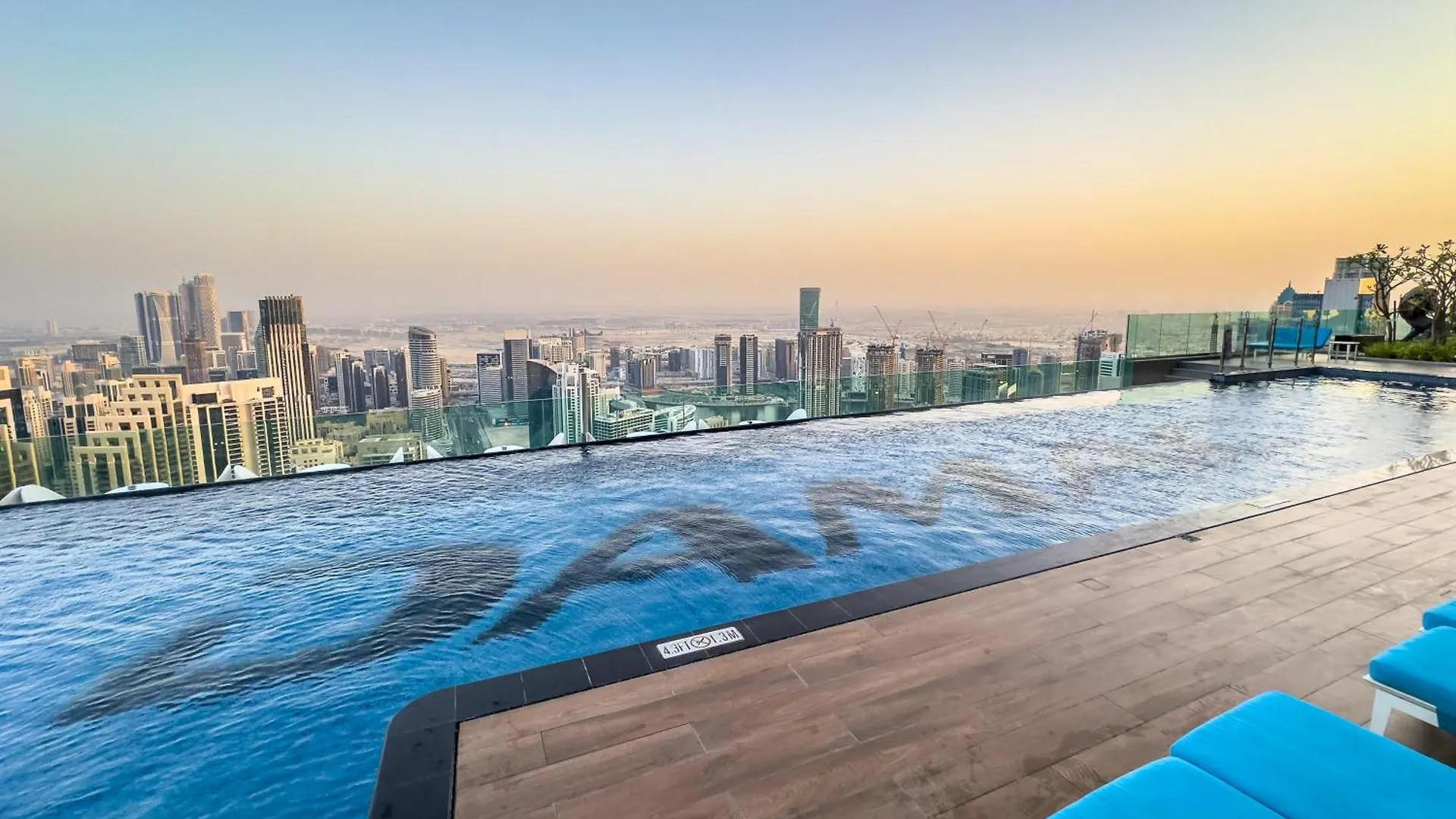 64Th Floor Rooftop Dream, Burj Khalifa View Pool, 2Br Apartment In Paramount Hotel Midtown Dubai United Arab Emirates