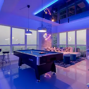 Next'house - Skyview Host Хостел