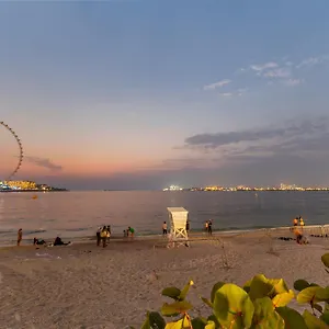 Jumeirah Residents, Free Parking Апартаменты