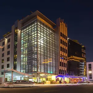 Mena Albarsha At The Mall Aparthotel